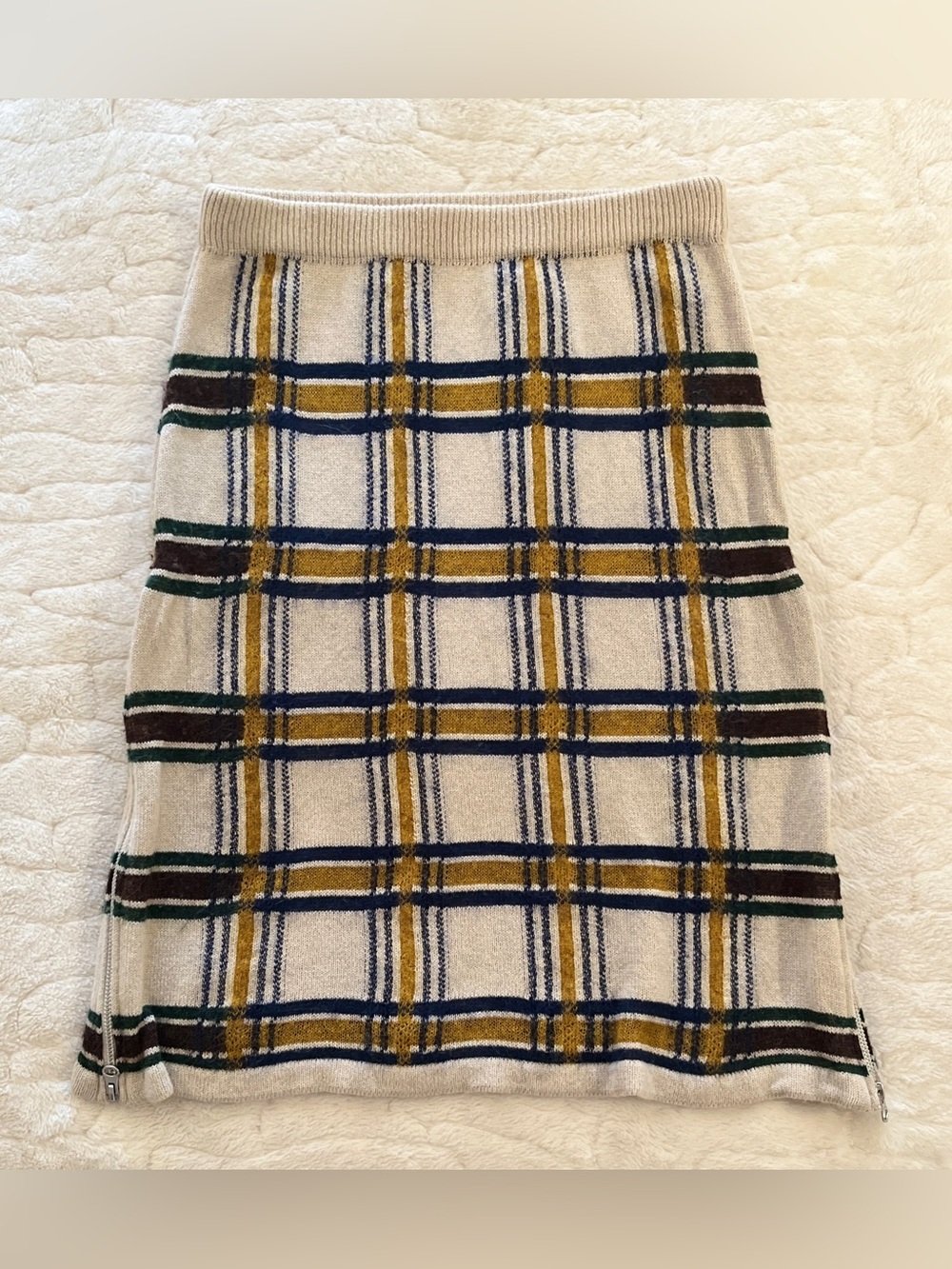 ZUCCa Vintage-Inspired wool blend
Checked Plaid Midi Skirt - Cream/Navy/Yellow M